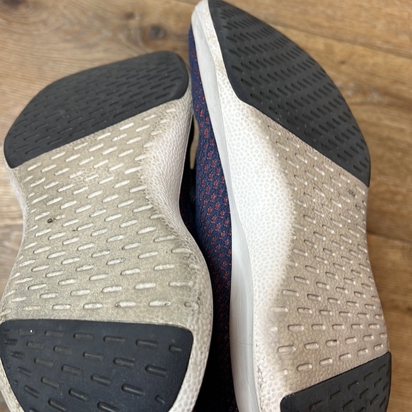 Allbirds Navy & Orange Tree Dasher Size 9 - Picture 7 of 8